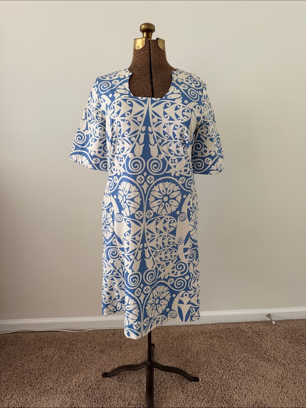 Lesley Evers Blue and White Printed Midi Shift Dress